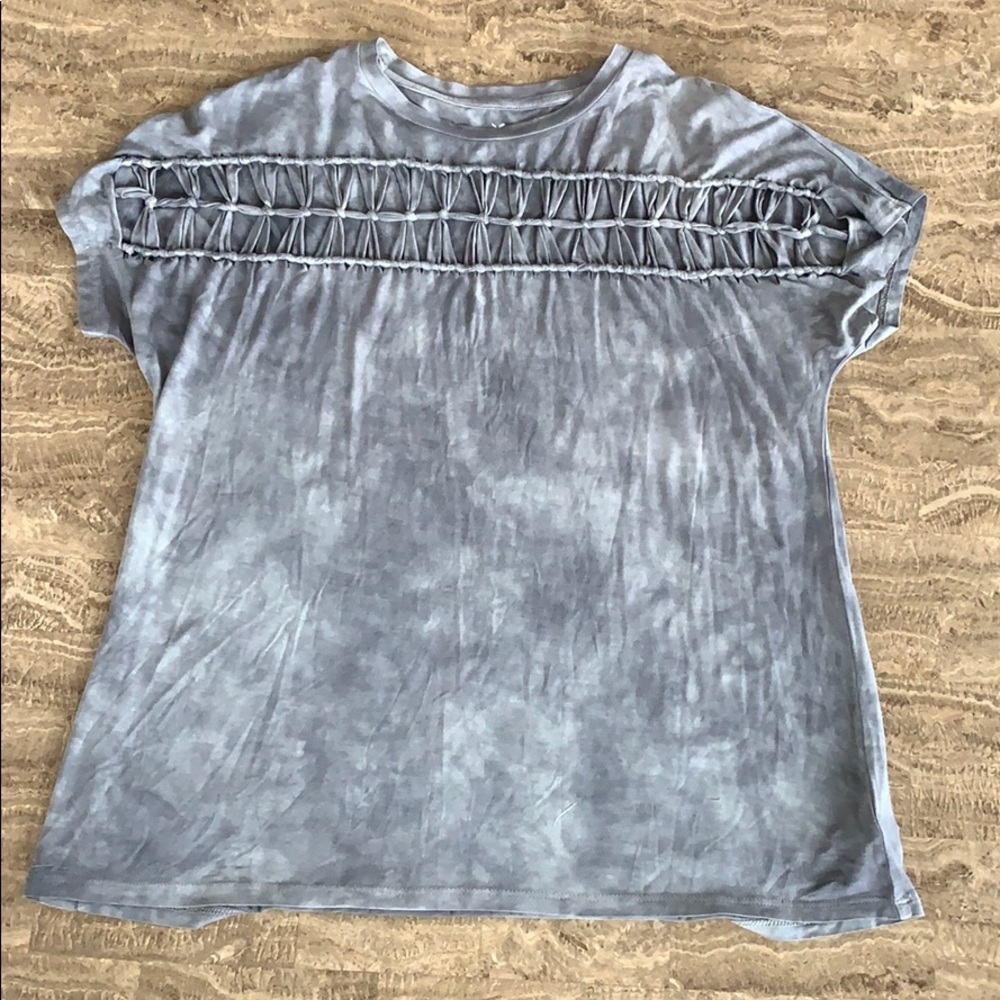 American Eagle tee🤍